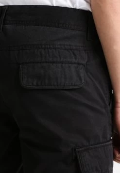 Pier One Shorts - Black -Tienda De Ropa 0583573af5f3441ebd704a48eb59a11c