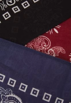 Pier One Unisex - Pañuelo - Black/Blue/Red -Tienda De Ropa 0763f35dd2c146798be05cd7a75fd0e6