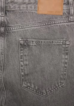 Pier One Mid Raise Straight Fit - Vaqueros Boyfriend - Grey Denim -Tienda De Ropa 0c7a1c515ecb43fbb441053acc41967b