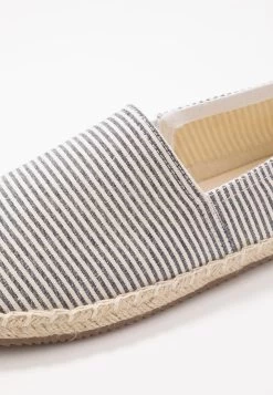 Pier One Rena Espadrille Unisex - Alpargatas - White/Blue -Tienda De Ropa 1e1a9a54fd374424970c6282fecccbe4