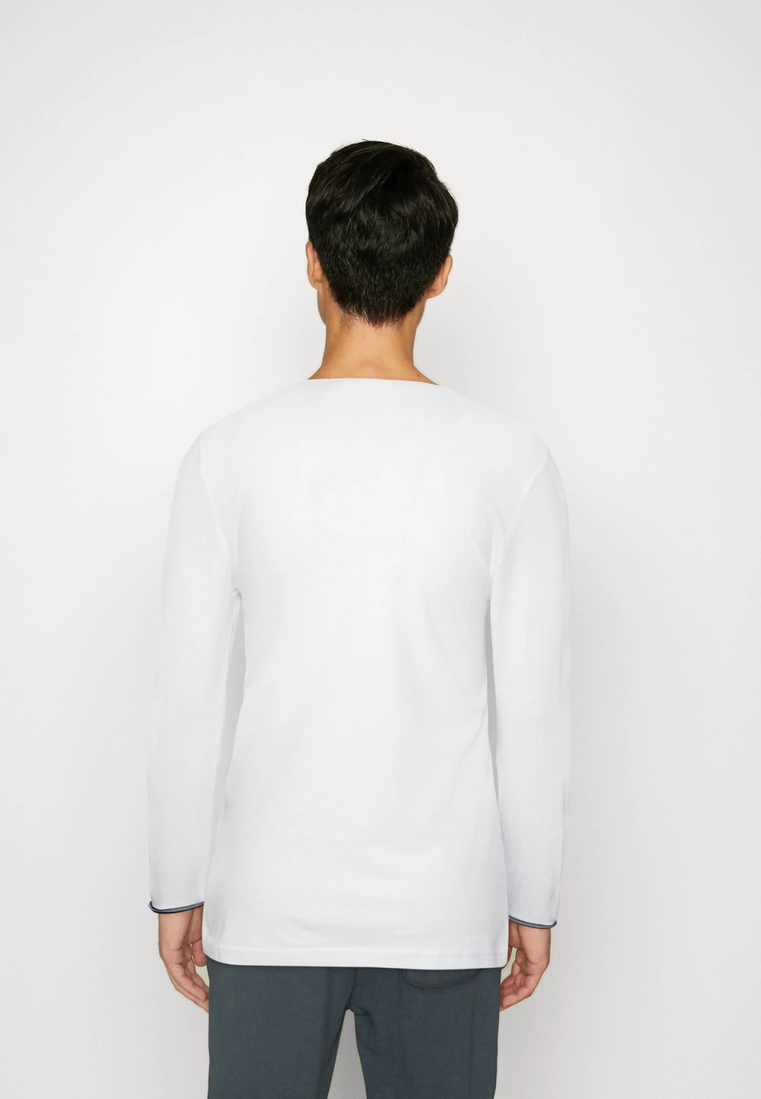 Pier One Camiseta De Manga Larga - White 5 Pier One Camiseta De Manga Larga - White - Image 3