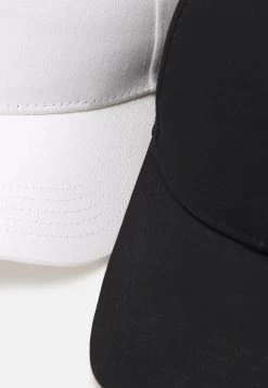 Pier One Unisex 2 Pack - Gorra - Black/White -Tienda De Ropa 36f873638b674643b084a8342454eacf
