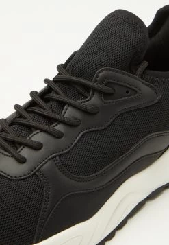 Pier One Unisex - Zapatillas - Black/White 13 Pier One Unisex - Zapatillas - Black/White -Tienda De Ropa 383be7e17d7b4e6fb1f7aa6c378ae4ea