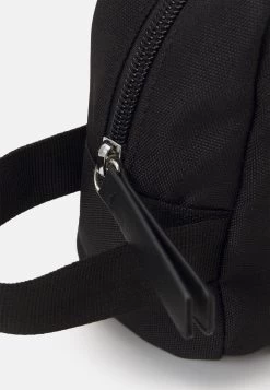 Pier One Neceser - Black -Tienda De Ropa 3d010853bd374b4f84db8b0a35a8b289