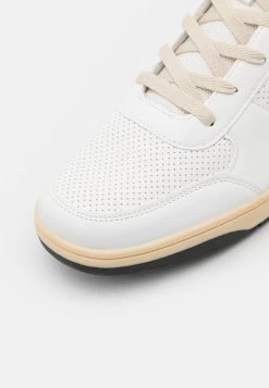 Pier One Zapatillas Altas - White -Tienda De Ropa 4139c5b1419647a280655db10f43a30b