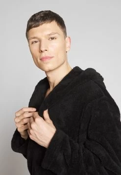 Pier One Albornoz - Black 11 Pier One Albornoz - Black -Tienda De Ropa 46ddd89e67e647d9a552c22e74d82b35