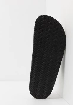 Pier One Unisex - Pantuflas - Black -Tienda De Ropa 4a735c24e60449a29969a0148d036b07