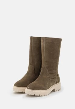 Pier One Leather Winter Boot - Botas - Khaki -Tienda De Ropa 4be019c35c4c45beb144eb4aa53e93e8