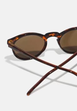 Pier One Unisex - Gafas De Sol - Brown -Tienda De Ropa 4d7d9630382746238e9be682dedba03d