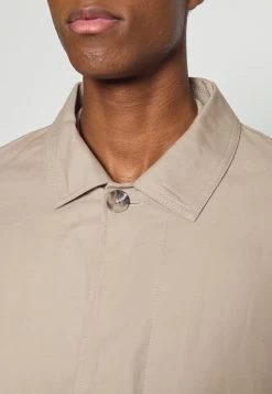 Pier One Commuter Coat- Abrigo Corto - Tan 13 Pier One Commuter Coat- Abrigo Corto - Tan -Tienda De Ropa 64e4c0abaebf41b497d5537b02c36b22