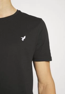 Pier One 5 Pack - Camiseta Básica - White/Black/Dark Blue -Tienda De Ropa 7ff9eb908aaf4b98b2151695076bad57