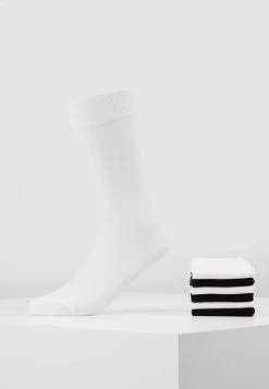 Pier One 7 Pack - Calcetines - White/Black