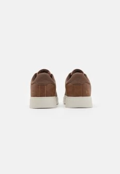 Pier One Unisex - Zapatillas - Cognac -Tienda De Ropa 8fc46a00bfc54014b9ab0c4b860fd9e9