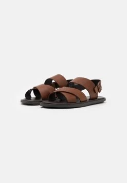 Pier One Unisex - Sandalias - Cognac -Tienda De Ropa 93d59b6c78964396a0134fb24776a5f7