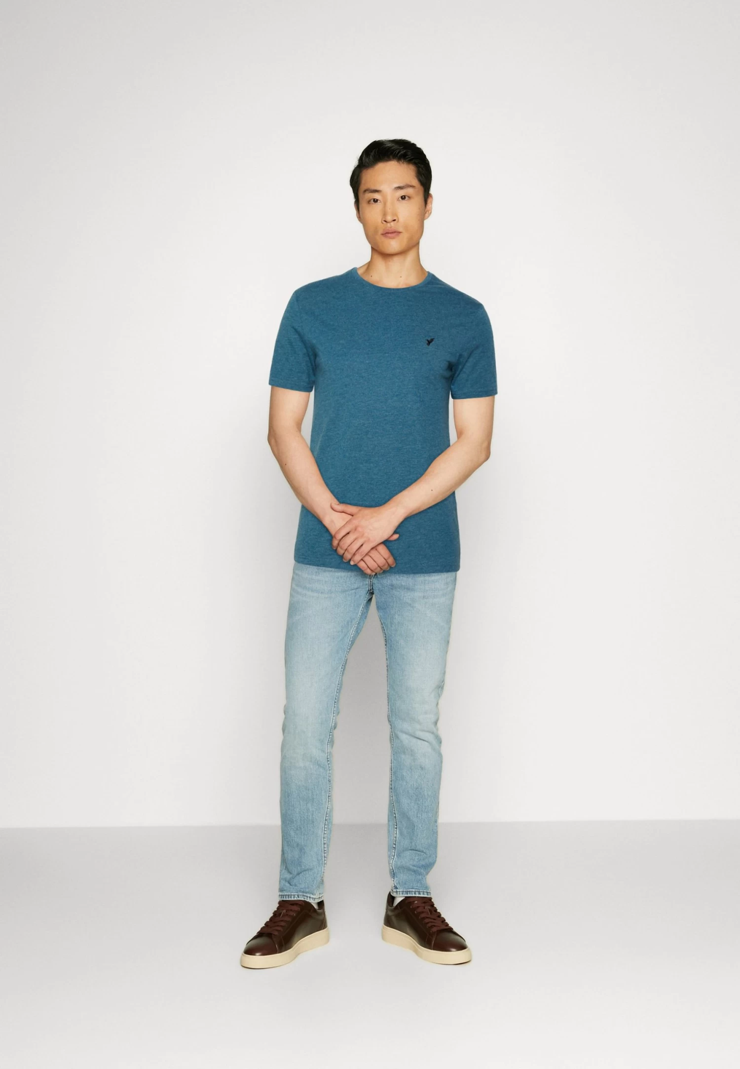 Pier One 5 Pack - Camiseta Básica - Mottled Blue/Light Green/Off-White 3 Pier One 5 Pack - Camiseta Básica - Mottled Blue/Light Green/Off-White