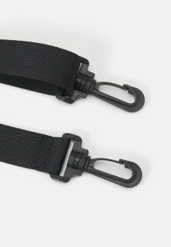 Pier One Unisex - Bandolera - Black -Tienda De Ropa af87a7f5a40e4c18bf55badb6e5520aa