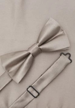 Pier One Set - Pañuelo De Bolsillo - Stone 13 Pier One Set - Pañuelo De Bolsillo - Stone -Tienda De Ropa c079acf21d984f87a5a118594b813079