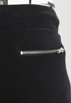 Pier One Biker Jogger - Pantalones Deportivos - Black -Tienda De Ropa d14f4d3e23264a23856a525cf94a989d