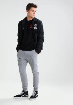 Pier One Pantalones Deportivos - Light Grey -Tienda De Ropa d935ebb11b8a4ba2966829c99358ab7c