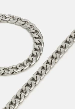 Pier One 2Pack Set - Collar - Silver-Coloured -Tienda De Ropa df2f201b74344f4db97bf89a3f01a241