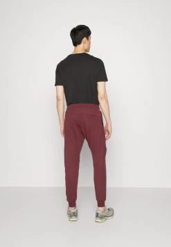Pier One Pantalones Deportivos - Bordeaux -Tienda De Ropa e08d9e55adef4896bd03487fd599f013