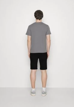 Pier One Unisex 2 Pack - Shorts Vaqueros - Blue/Black Denim -Tienda De Ropa e4cb700e2f174676a90e85e499e0cd6b