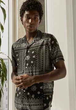 Pier One Unisex - Camisa - Black -Tienda De Ropa f1f41040afc04553bf31d58a923943f8