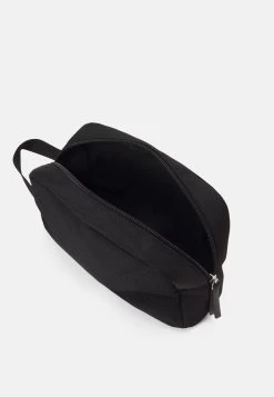 Pier One Neceser - Black -Tienda De Ropa f5c1775f4f7d4b7bb98a15ef62ac1603